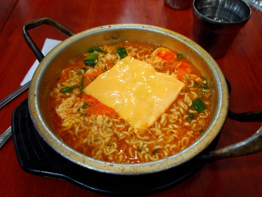 Ramen with cheese